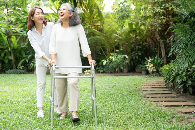 ผู้สูงอายุกับเบาหวาน ดูแลอย่างไรห่างไกลโรค